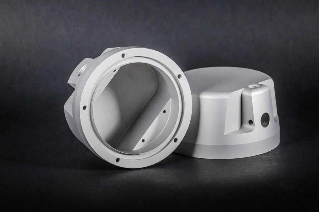 مكونات أسطوانية.