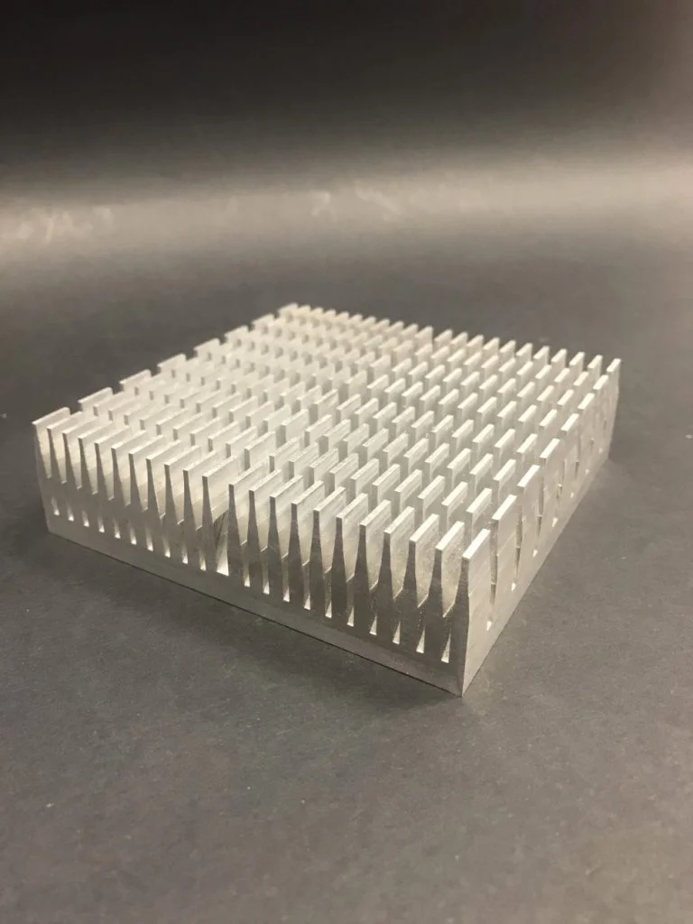 مشتت حراري معدني.