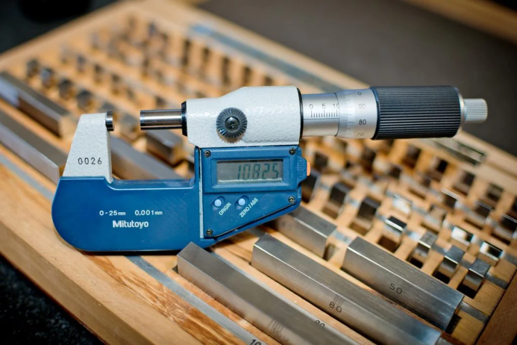 ميكرومتر ميتوتويو.