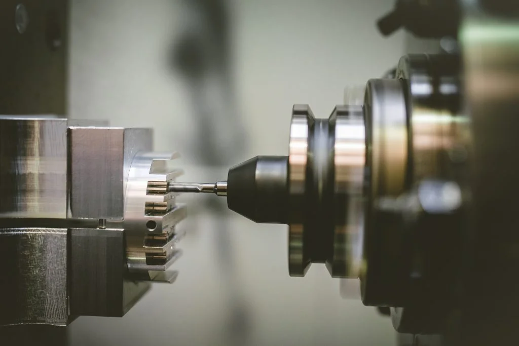 تصنيع التروس.